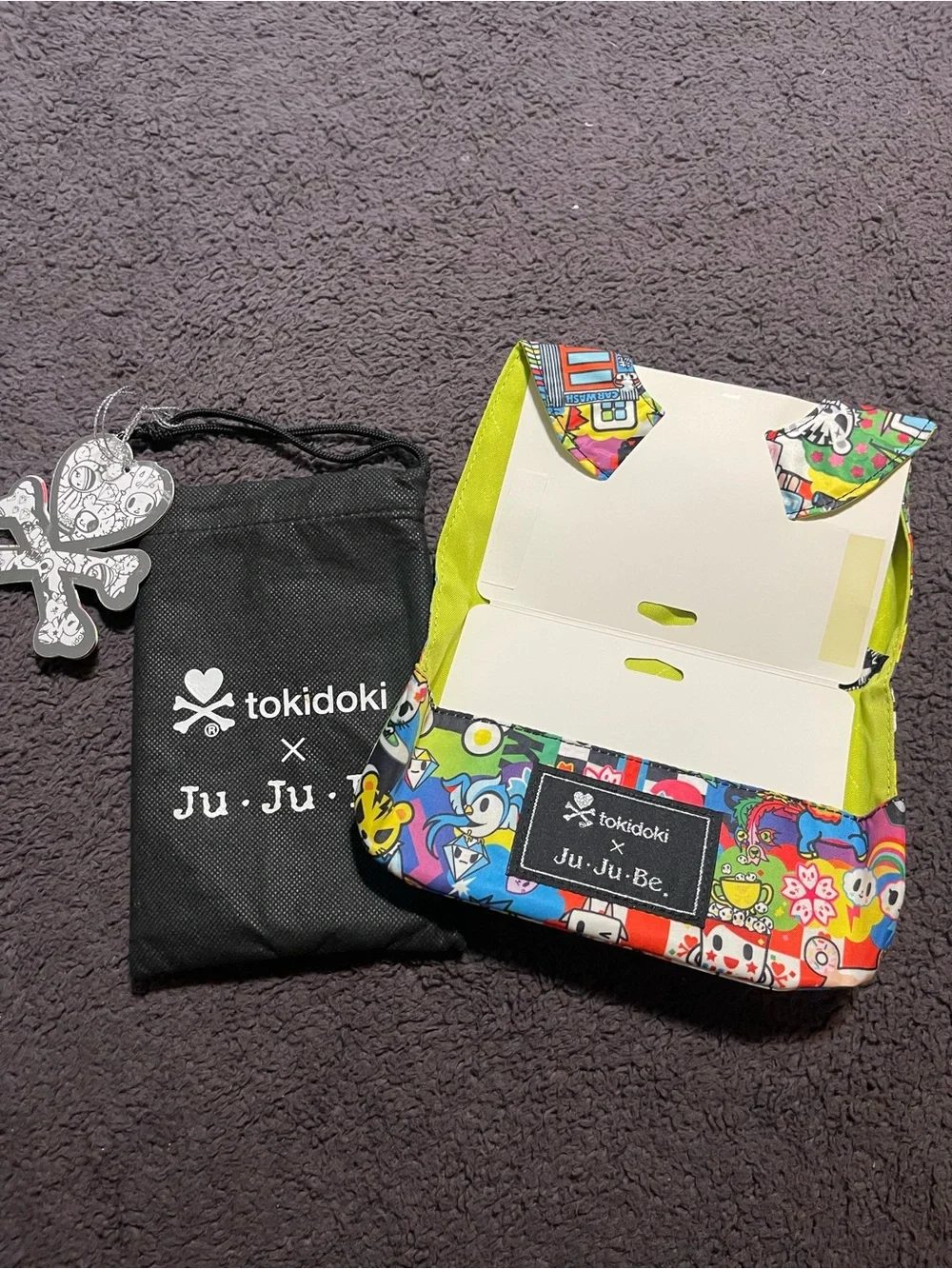 Tokidoki x Ju. Ju. Be Bib
